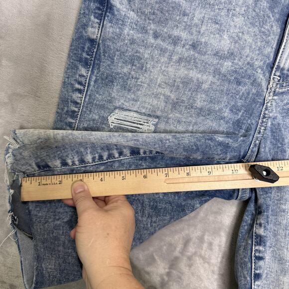 Torrid Jegging Bermuda Shorts Womens 10 Blue Distressed Super Soft Denim Cutoff - Picture 9 of 9